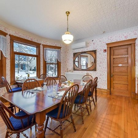 Harrison House Bed & Breakfast Naperville Esterno foto