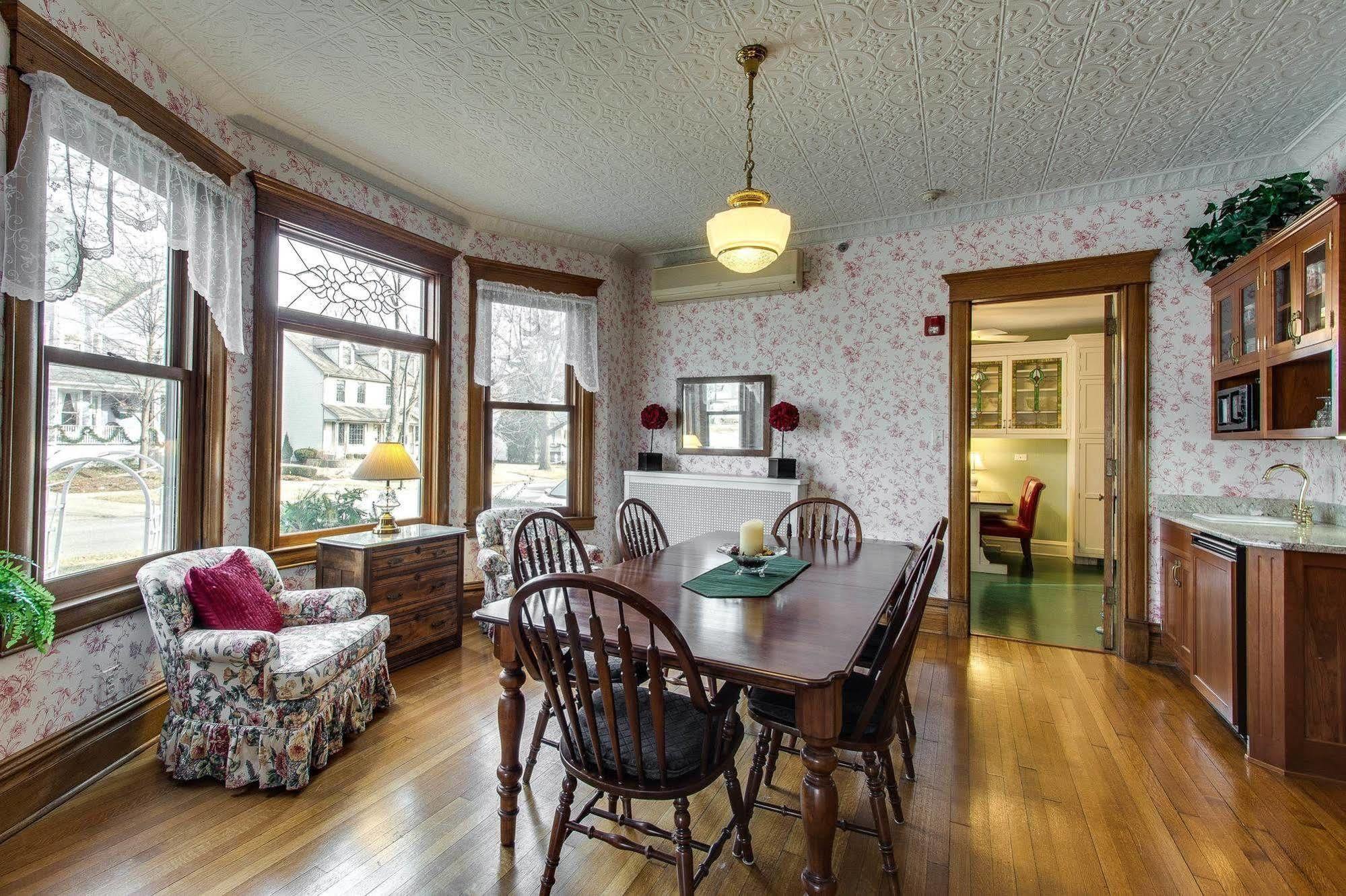 Harrison House Bed & Breakfast Naperville Esterno foto