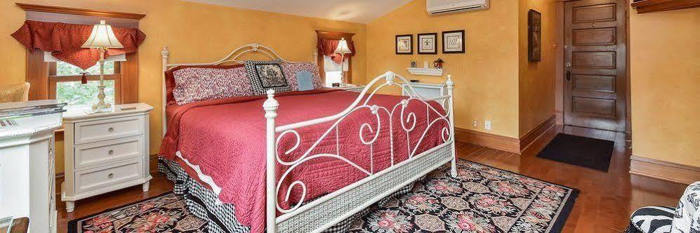 Harrison House Bed & Breakfast Naperville Esterno foto