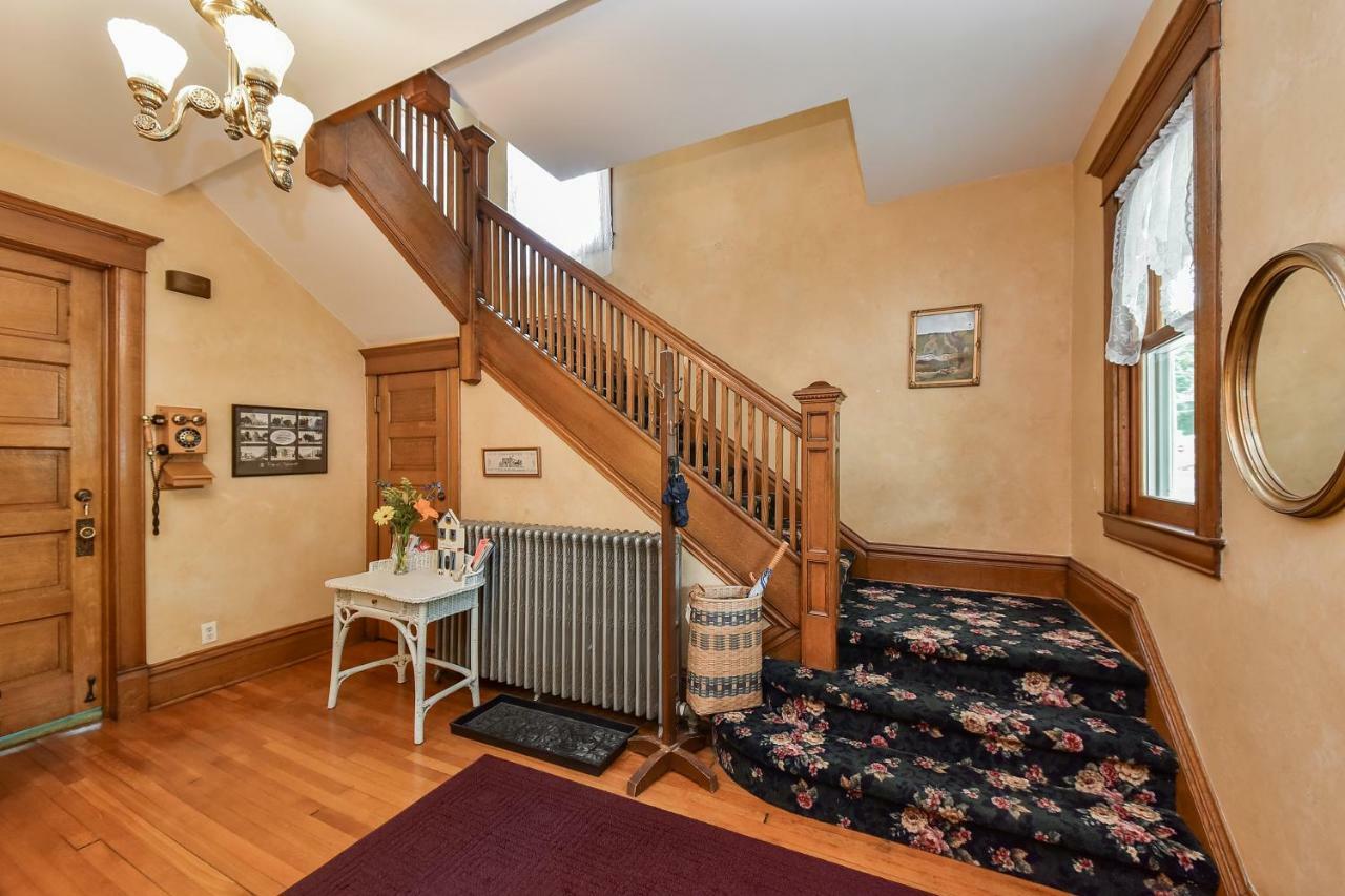 Harrison House Bed & Breakfast Naperville Esterno foto