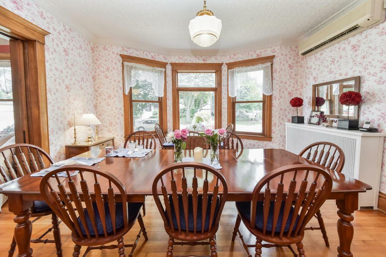 Harrison House Bed & Breakfast Naperville Esterno foto