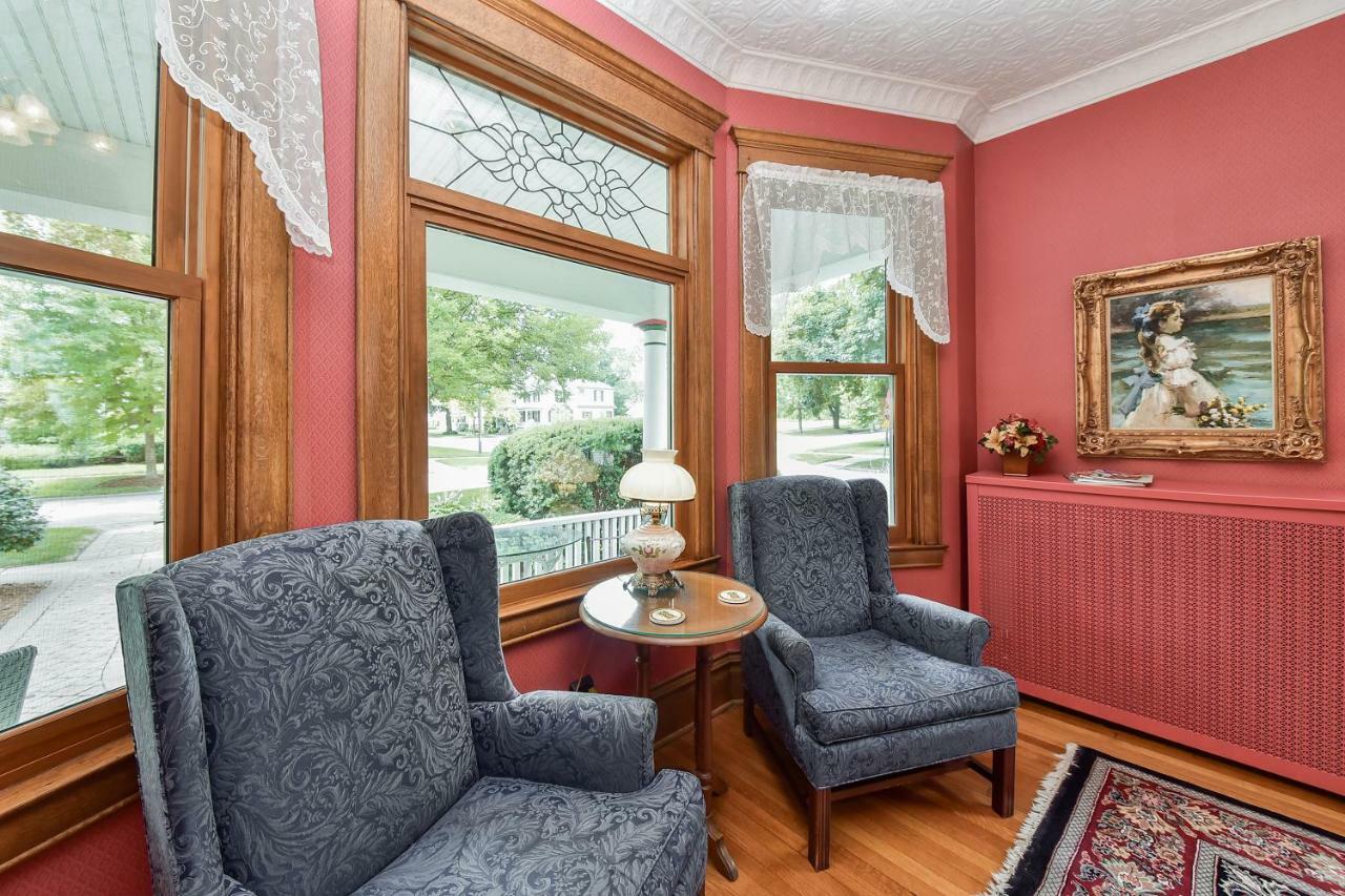 Harrison House Bed & Breakfast Naperville Esterno foto